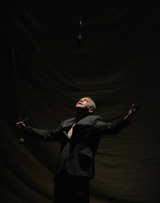 Veče posvećeno Nebojši Glogovcu